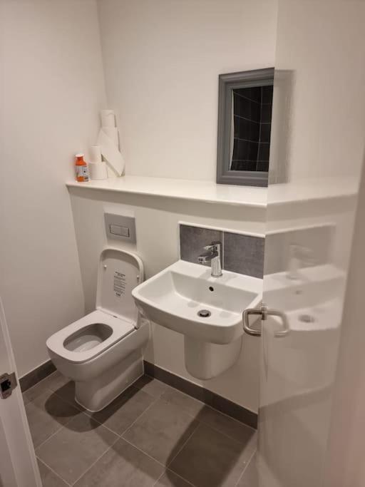 Gorgeous Apartment In The Town By Ap Management. Glasgow Luaran gambar
